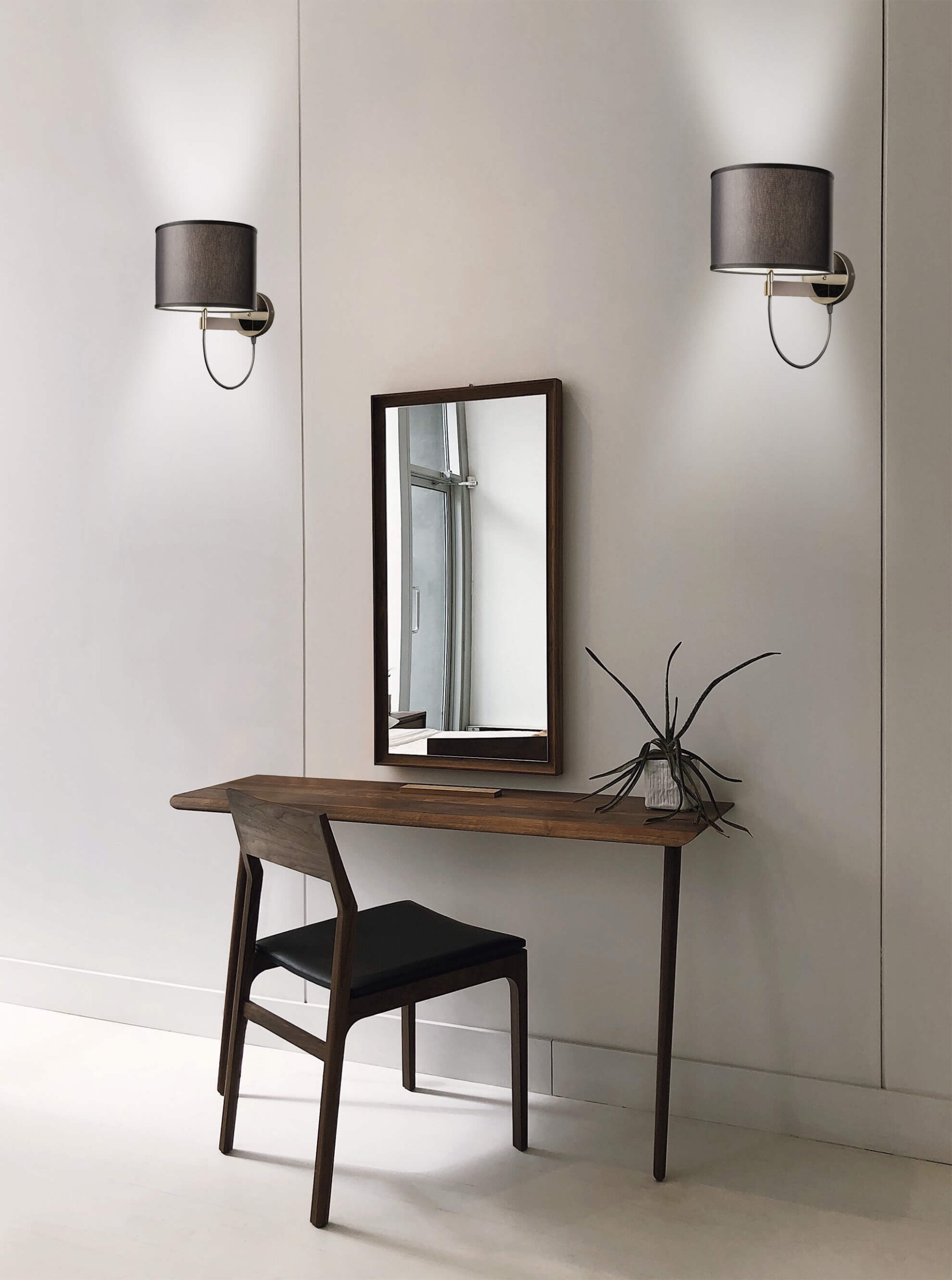 LILY 1L WALL LAMP - alt