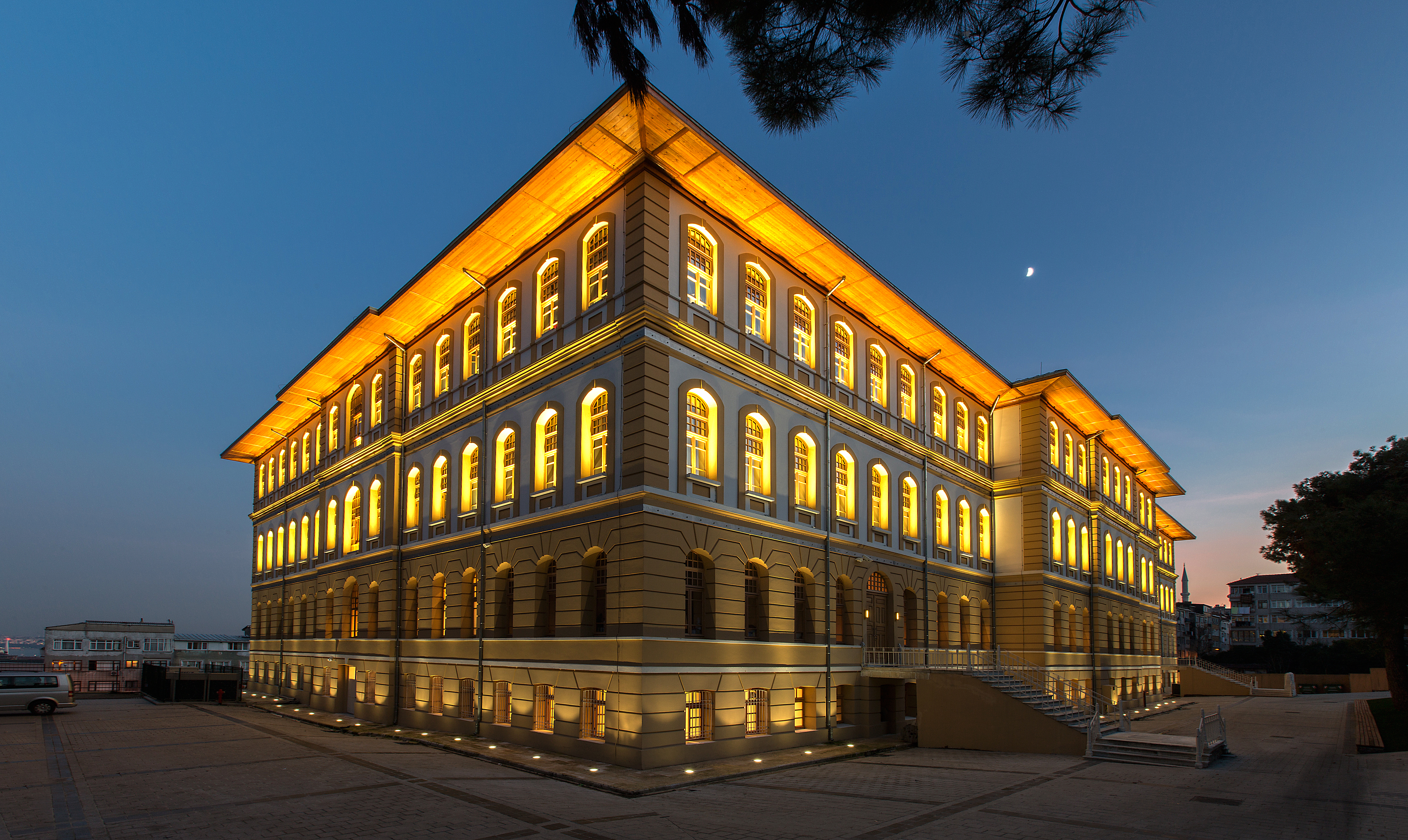 Fatih Sultan Mehmet High School